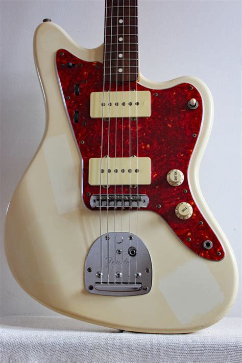 used fender jazzmaster.